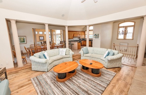 Pine Island House | OCEANFRONT, 7 BRs, Ocean Views, Pool table, Pool, Private Beach Access, PI26, Atlantis