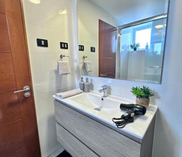 Cavancha Apartment | Oceanfront for 4 Nuevo Distrito Cavancha Frente al Mar