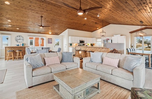 Carolina Dunes House | Oceanfront, Hot Tub, Game Room