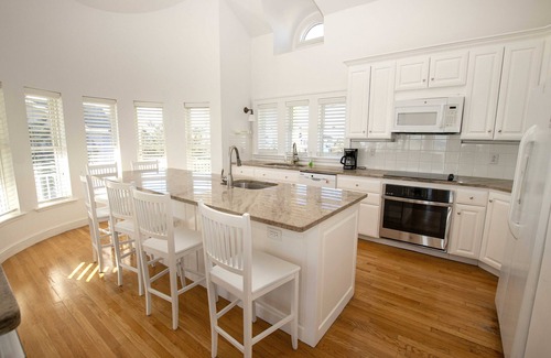 Whalehead Beach House | OCEANFRONT, Private Pool, Close to Beach Access, Ocean Views, Pool Table, WL925, Iselin