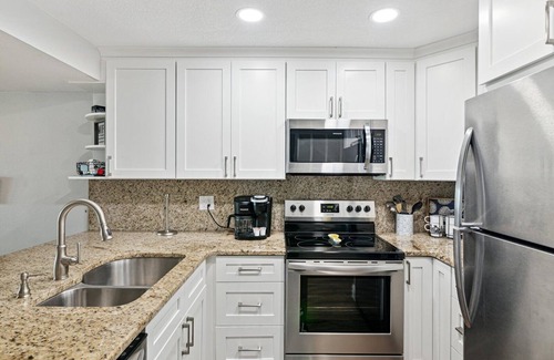 Indian Rocks Beach Condo | Oceanfront View, Spacious Townhouse, Heated Pool