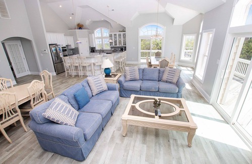 Pine Island House | Oceanside, 8 BRs, Private Pool, Hot Tub, Close to Beach Access, PI62, Jewel of the Isle