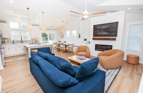 Corolla Light House | Oceanside, ELEV, Priv Pool, Comm Amenities, Dogs Welcome-BH7, O'Buoy