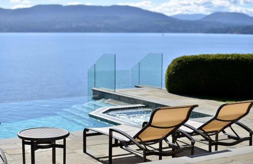 Sidney House | Oceanside Lodge Saanich Inlet