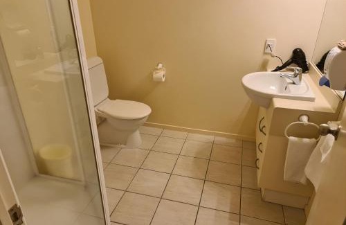 Mount Maunganui Apartment | Oceanside Resort Internal Ground Floor Studio Unit Privately Owned in Mt Maunganui No External window or Air Conditioning