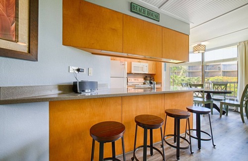 Kihei Apartment | Oct.Cancellation ONLY $159/nt.Ocean front-A/C-Free parking