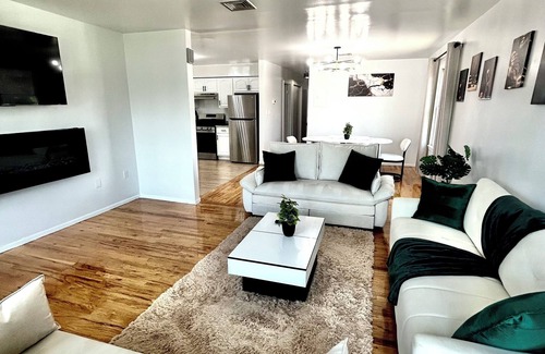 Ironbound District Apartment | October Discount 100 Dollars Off! NYC, JFK, EWR, Newark, Times Square