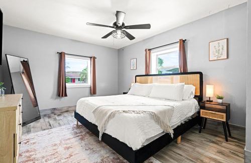 Jupiter House | October Special! Limited-time Discount Book Now!