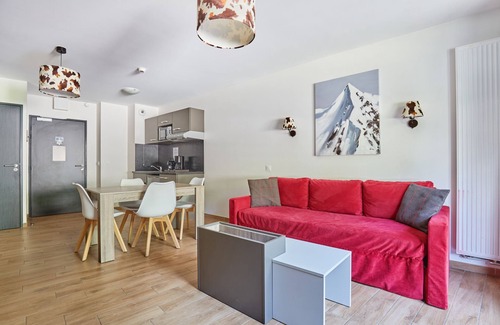 Les Tines House | Odalys Résidence Isatis