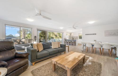 North Haven House | Off The Wall