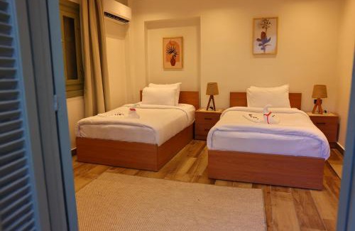 Zamalek House | Oia Hotels