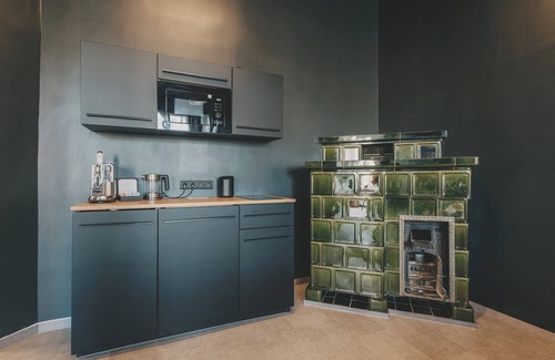 Prenzlauer Berg Apartment | Old building loft for 12 people at Alexanderplatz