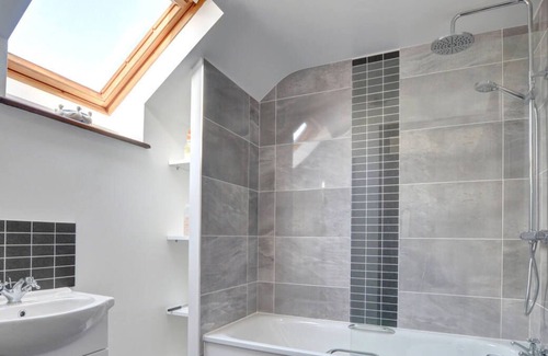 Newton House | Old Newton Cottage in the beautiful Porthcawl