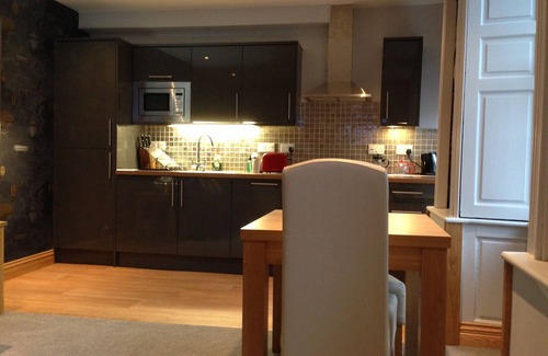 Old Town Apartment | Old Town Royal Mile 2 Bedroom 2 Bathroom sleeps 5