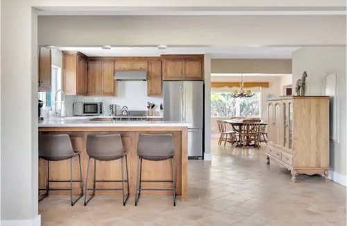 Templeton House | Old Vine House - 360 degree vineyard views!