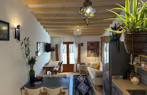 Old Town House | Oldtown family house with amazing terrace - 3 minutes from beach!