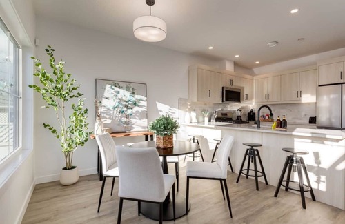 Killarney House | "Olive" Brand New 3-BR Townhome