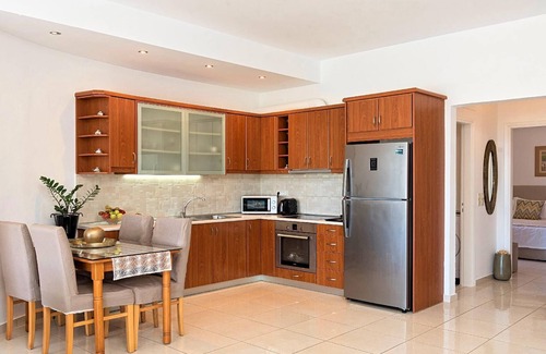 Vathi House | Olive Green Villa with Private Heated Pool