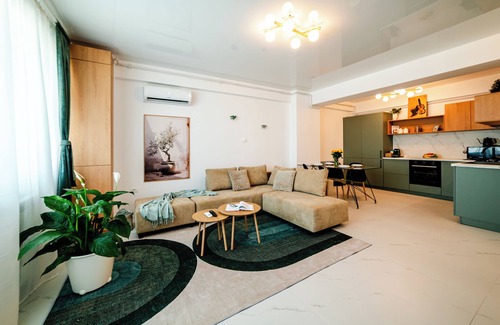 Mamaia-Sat Apartment | Olive Tree Residence with Parking, 3 mins walk to the beach. Pet&child friendly