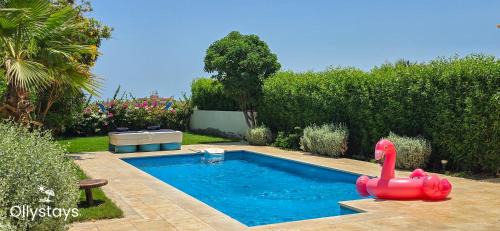 El Gouna Apartment | Ollystays Seaview Villa 3BR Heated Pool GYM-Joubal El Gouna