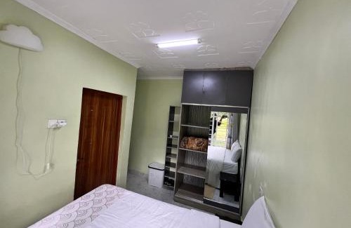 Maasai Mara House | OlTepesi HomeStay