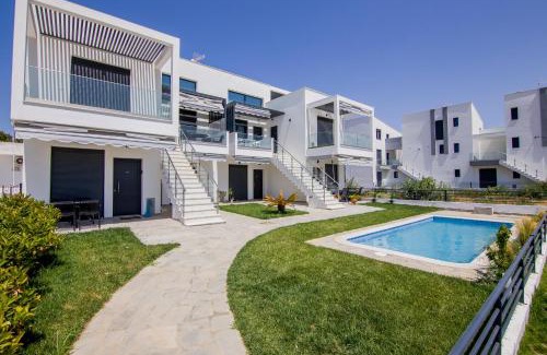 Paralia Ofryniou Apartment | Olympiada Residential Complex & Villas
