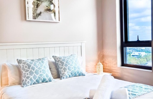 Lidcombe Apartment | Olympic Park Escape 2BR w Gym, Pool & Free Parking