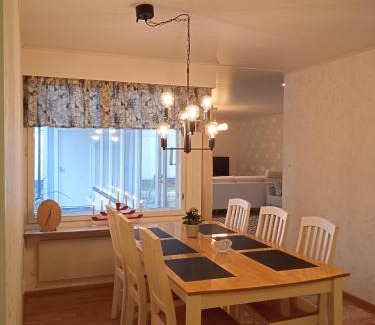 Ylamylly Apartment | Omakotitalo keskustan lähellä