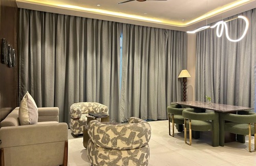 Raipur Hotel | Omaya Suites