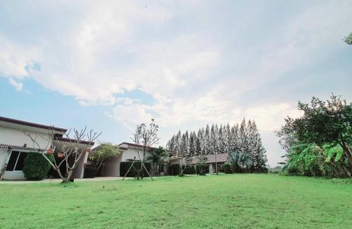 Tha Yang Hotel | On Green Resort