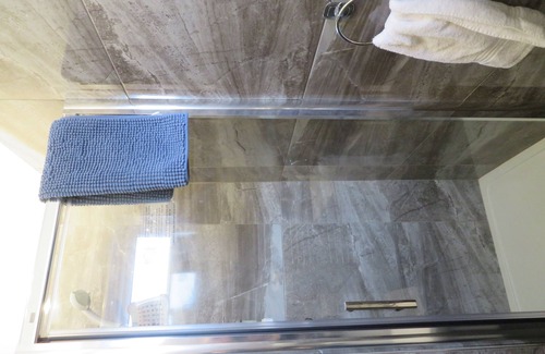 Dublin House | On quiet street in Dublin city centre, 3 bedroom 2 bath nr OConnell St