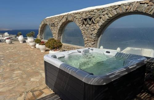 Agios Ioannis Villa | On the Rocks Villa w Hot Tub at Cavo Delos