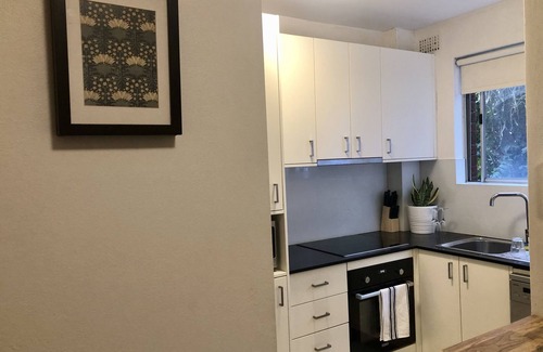 West Ryde Apartment | One bed apt Meadowbank Station