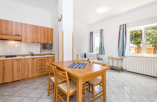 Obrs Apartment | One bedroom apartment with terrace and sea view Mošćenička Draga, Opatija (A-7766-c)