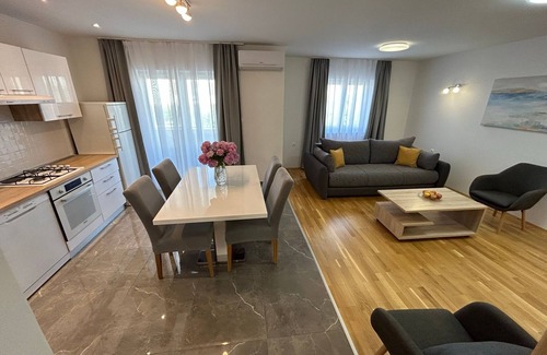 Porat Apartment | One bedroom apartment with balcony Porat, Krk (A-22186-a)