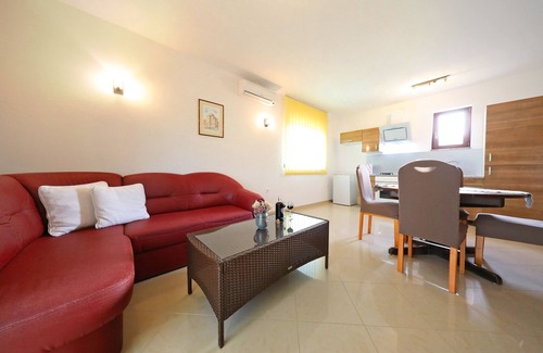 Pridraga Apartment | One bedroom apartment with terrace and sea view Pridraga - Cuskijaš, Novigrad (A-6306-a)