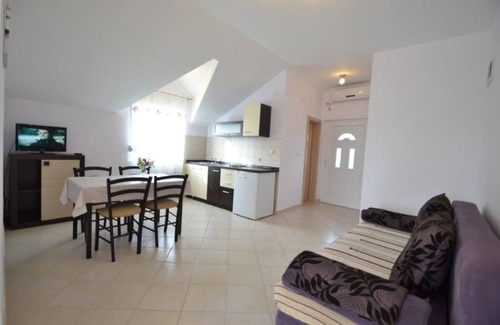 Sukosan Apartment | One bedroom apartment with terrace and sea view Sukošan, Zadar (A-17027-b)