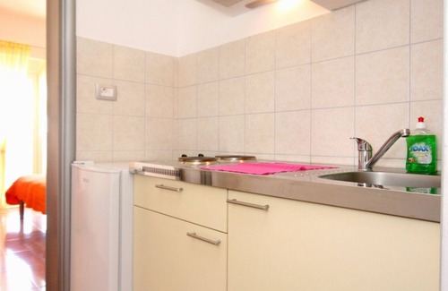 Gradac Apartment | One bedroom apartment near beach Zaostrog, Makarska (A-2816-b)