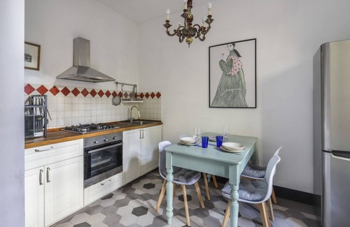 Santissima Annunziata Apartment | One-bedroom apartment with Patio