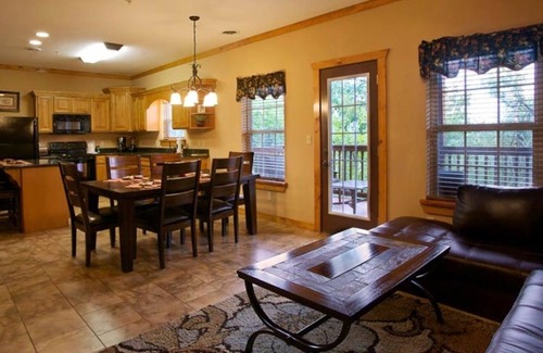 Pigeon Forge Resort | One Bedroom Luxury Condo, Pigeon Forge, TN 1980614