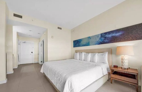 South Padre Island Resort | One Bedroom King Bed SPI