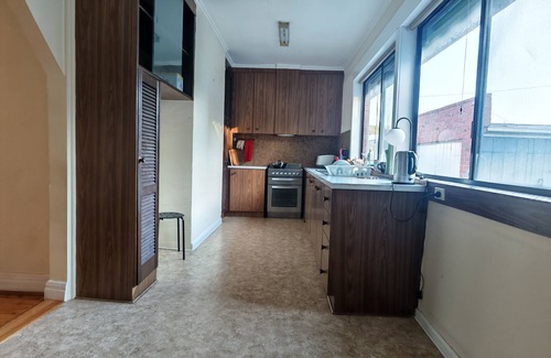 Melbourne House | One Family Suite in Melbourne|Walk to Camberwell Market & Deakin|Free Parking