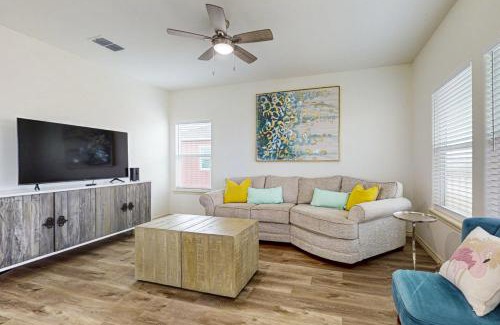 Aransas Pass House | One Fish, Two Fish