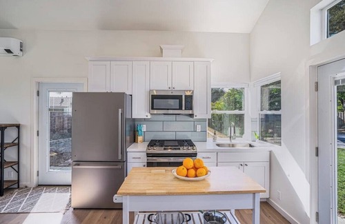 Napa Apartment | One year old guest house for rent in North Napa - 30 night minimum