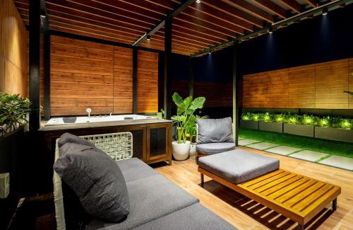 New Delhi Apartment | Onnyx Rooftop - Luxury Penthouse