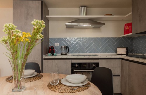 Cit Turin Apartment | Orange Loft by Wonderful Italy