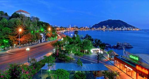 Thang Tam Villa | OrangeBlue villa near Beach Pool free Vung Tau Vietnam