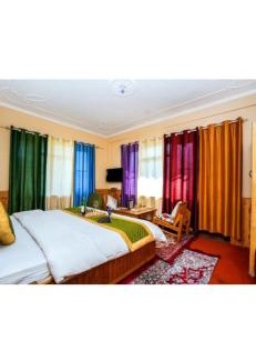 Aleo House | Orchard Homes Manali