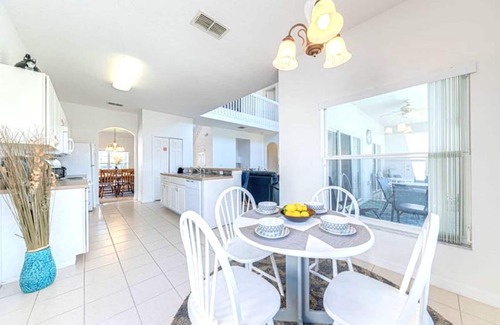 Four Corners House | Orlando Renters