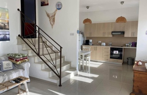 Oroklini Apartment | Oroklini : Two bedrooms apartment with private Roofgarden sea view.